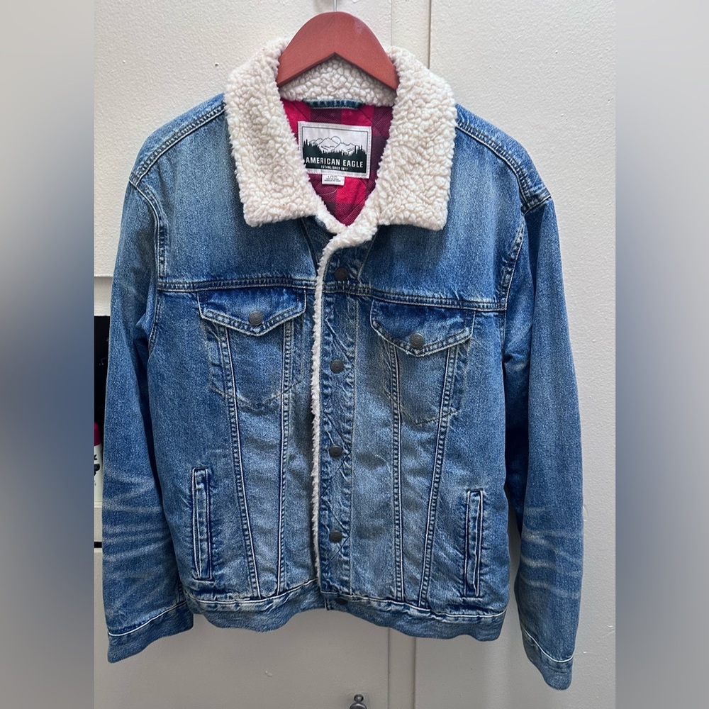 American Eagle Men’s  Blue Denim Jean Jacket Coat Sherpa Lined  Oversized
